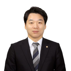 김병관-의원-프로필-증명사진.jpg