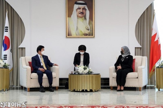 박병석 국회의장, 바레인 상·하원의장과 연쇄회담1111111111111.jpg