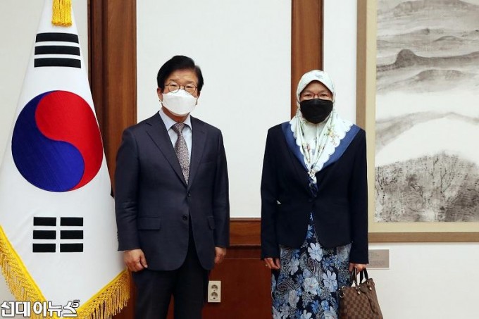 박병석 국회의장, 누리야 주한브루나이대사 예방 받아11111.jpg