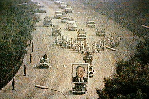 1994년 7월 19일 평양에서 거행된 김일성 장례행렬.jpg