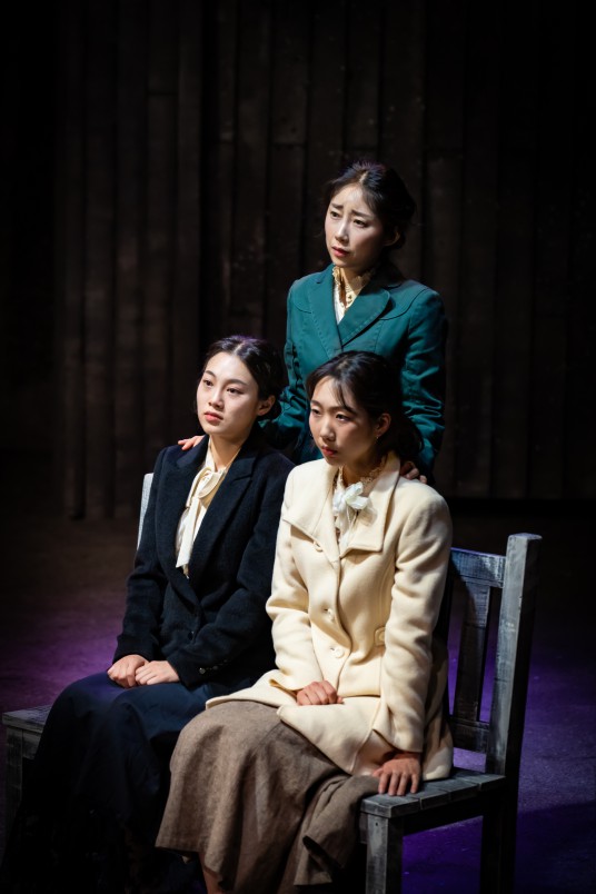 안톤 체홉 연극 '세자매' 7월 19일부터 23일까지 대학로 예그린씨어터 공연