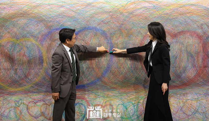 김건희 여사, 제14회 광주비엔날레 방문 "세계적인 미술 축제로 거듭나길"