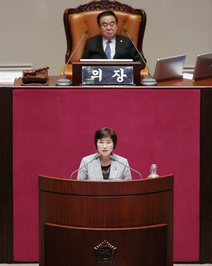 전혜숙 의원, 국회 여성가족위원회 위원장 선출