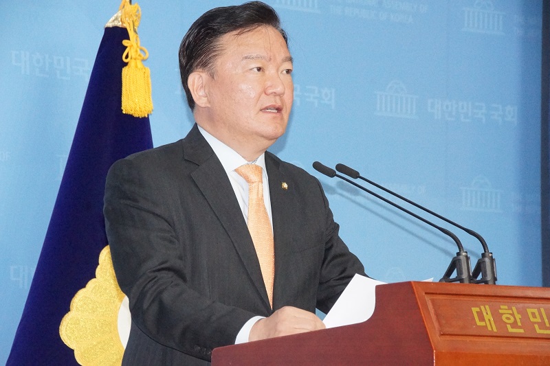 “민경욱 전 의원, 4.15 총선 수 개표 촉구 국회 기자회견”