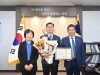 파주시의회 3월 칭찬공무원 ‘도로관리사업소 이법주 도로보수2팀장’선정