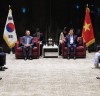 “박병석 국회의장, 베트남 동포·기업인 대표, 개척자이자 확장자 면담”
