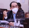 “강경화 장관, 북한군 피사사건 유족과 외교적 대응해야, 태영호 의원”