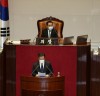 “대한민국 국회 본회의 코로나19 대책특위 구성안 통과, 위원장 김진표”