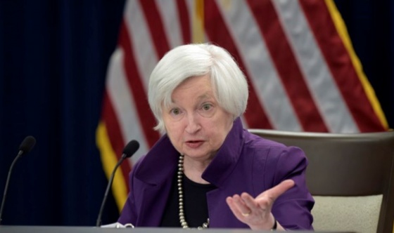 재닛 옐런 연방준비제도(Fed·연준) 의장이 14일(현지시간) 연방시장공개위원회(FOMC) 회의가 끝난 뒤 기자회견을 열고 있다.